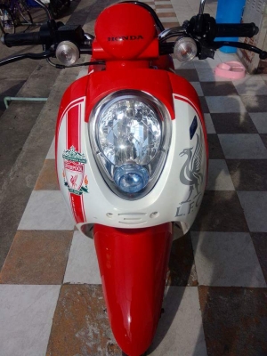 Scoopy i ลิขสิทธิ์แท้ ลาย Liverpool ผลิตเพียง 5000 คัน รถสวยมาก งดงามตระการสุดๆ ราคาถูก Scoopy i ลิขสิทธิ์แท้ ลาย Liverpool ผลิตเพียง 5000 คัน รถสวยมาก งดงามตระการสุดๆ ราคาถูก