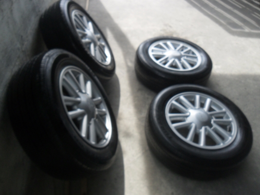 ล้อแม็ก 16นิ้ว 6รู อีซูสุ พร้อมยาง สวยๆ 4 ล้อ ราคา 7900 บาท