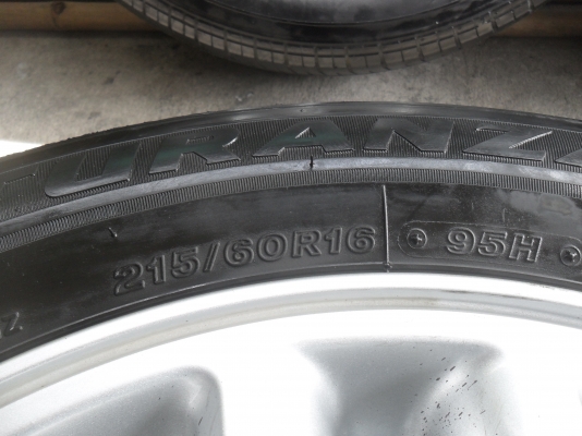 ล้อแม็ก 16นิ้ว 6รู อีซูสุ พร้อมยาง สวยๆ 4 ล้อ ราคา 7900 บาท