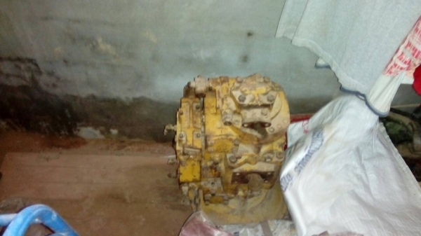 ขายปั้มแบคโฮ200-3 ใช้งานได้เลย55000