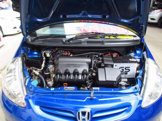 HONDA JAZZ 1.5V ปี2004 สนใจโทร 080-604-8422 ปุ้ย