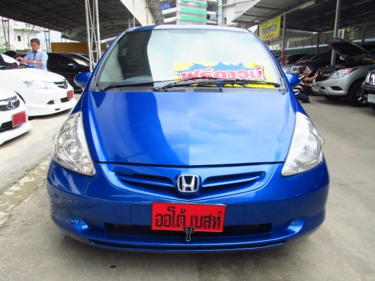 HONDA JAZZ 1.5V ปี2004 สนใจโทร 080-604-8422 ปุ้ย