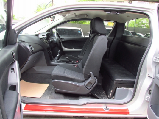 BT-50 PRO 2.5 HI-RACER  รถสวยสภาพป้ายแดง สนใจโทร080-604-8422 ปุ้ย