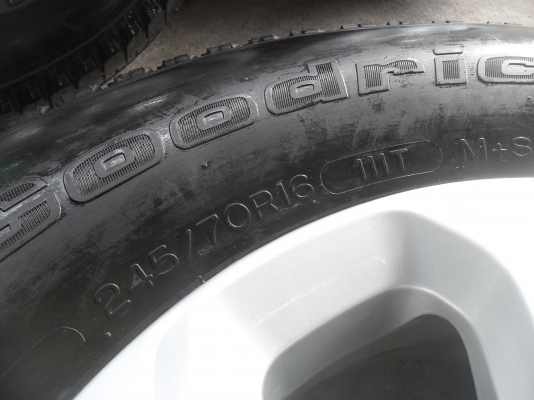 ล้อแม็ก 16นิ้ว 6รู เชฟ พร้อมยาง สวยๆ 4 ล้อ ลดราคาเหลือ 5500 บาท