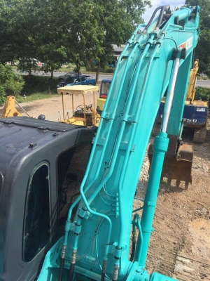 KOBELCO SK200-8 YN11 8,XXX ชั่วโมง เล่มทะเบียนครบ รถสวย ใช้งานดีมาก KOBELCO SK200-8 YN11 8,XXX ชั่วโมง เล่มทะเบียนครบ รถสวย ใช้งานดีมาก