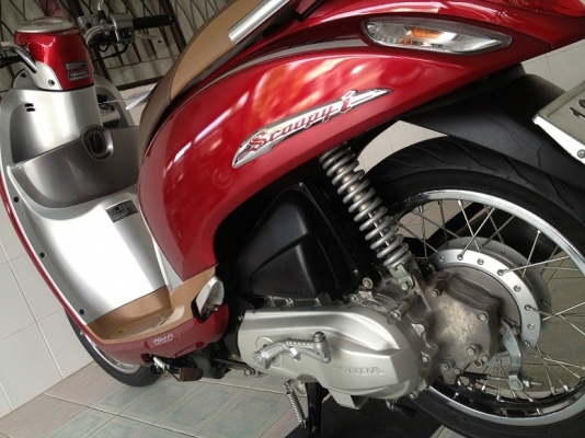 Scoopy-i ลายClassic โฉมปัจจุบัน วิ่ง4000 ปลายปี57 (ของแถม 4 รายการ)