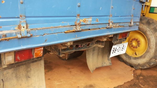 **385,000 บ. ต่อรอง/// 6ล้อ NPR-115 รถห้างแท้ ช่วงล่างใหญ่ **ขาย ISUZU NPR-115 6ล้อบรรทุก ยอดนิยม สภาพสวย ช่วงล่างใหญ่ ขาลุย ISUZU NPR (JAANPR59LK) 4BD1-115แรง รุ่น กรองดำ เกียร์ยาว ปี34-35 เครื่องเดิม เกียร์เดิม แปลงเกียร์สั้น(เกียร์สาย) แล้วครับ เครื่อง