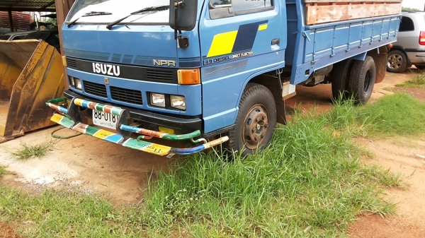 **385,000 บ. ต่อรอง/// 6ล้อ NPR-115 รถห้างแท้ ช่วงล่างใหญ่ **ขาย ISUZU NPR-115 6ล้อบรรทุก ยอดนิยม สภาพสวย ช่วงล่างใหญ่ ขาลุย ISUZU NPR (JAANPR59LK) 4BD1-115แรง รุ่น กรองดำ เกียร์ยาว ปี34-35 เครื่องเดิม เกียร์เดิม แปลงเกียร์สั้น(เกียร์สาย) แล้วครับ เครื่อง