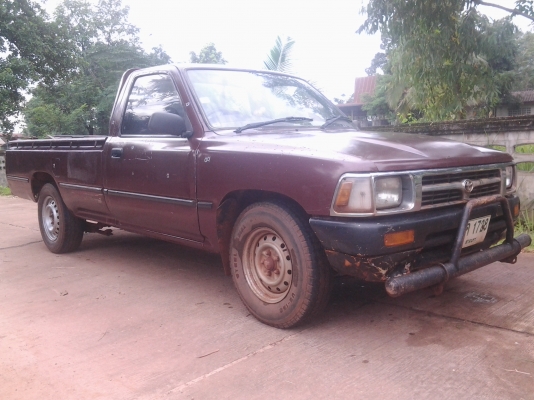 TOYOTA MIGHTYX 2.5 แอร์เย็น คานหน้าม กระโปรงเดิม คัชีสวย ปี35 เล่มพร้อมโอน