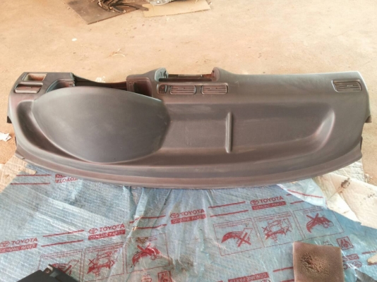 หน้าปัทม์โซลูน่า และเก๊ะเก็บของ