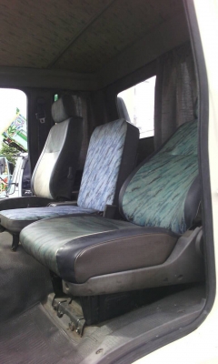 HINOไฮเท็ค 195แรง ยาว 6 ม.ยางดีทั้งหมด 6เส้น เครื่องดี ครัทซีสวย ขาย 480,000 บาท ศุภากร 081-1903107 , 081-4252943)