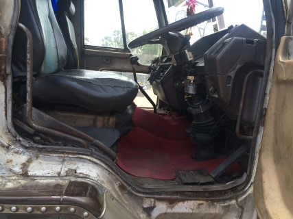 ขาย10ล้อคอกไม้ ไอ้หลง 160 fn515เครื่อง 6d14 สภาพเยี่ยม