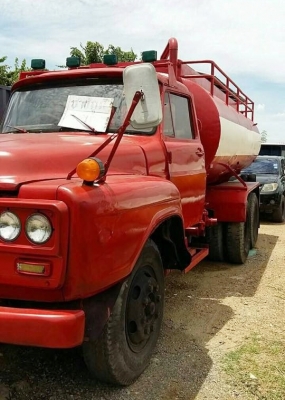 10 ล้อ ISUZU 1 เพลา เครื่อง 165 แรง ทำสีใหม่ พร้อมติดถัง 12000 ลิตร มีเล่มทะเบียน รถพร้อมใช้งาน