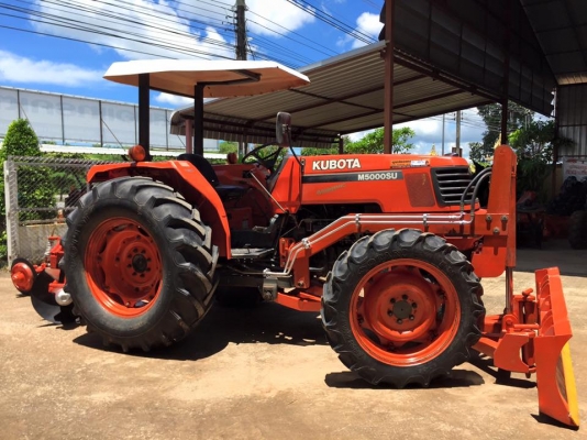 ขายรถไถ Kubota M5000 SU(4WD) พร้อมใบมีดและผานพรวนLCS รถสวยพร้อมใช้งาน