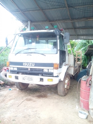 ขายสิบล้ออีซูสุ จัมโบ้ สองเพลา วางหัวร๊อคกี้