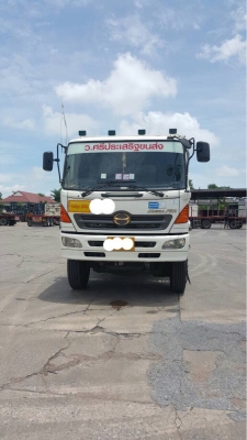 ขายรถบรรทุก 18 ล้อ พื้นเรียบ ยี่ห้อ HINO รุ่น FN627 3 เพลา