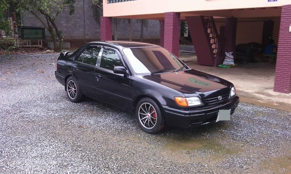 ขาย เก๋ง Toyota soluna ปี 99