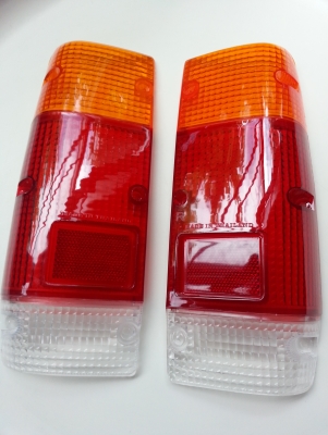 ฝาไฟท้าย ดัทสันกระบะ 720