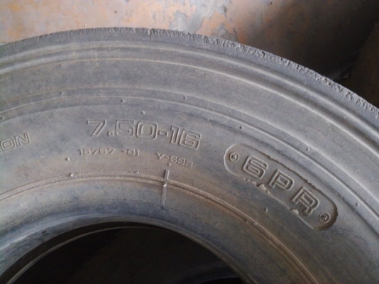 ยางรถบด 4 เส้น พร้อมยางใน  ขาย 4000 บาท