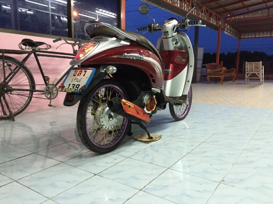 ขายด่วน สกุปี้ไอ มีเล่มพร้อมโอนครับ  พรบ ไม่ขาด รถพร้อมใช้งาน รถปี53 ราคา18,000 บาทครับ เครื่องเดิมๆครับ สนใจ ราคาคุยกันได้ครับ    โทร 0918329727    044666729  คุณโชคชัย  สตึก