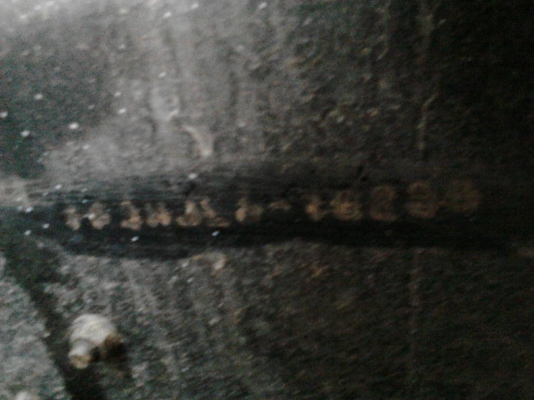 รถฮีโน่ 6 ล้อ หลังถนน FF3H  195 แรงม้า. ปี 38   สนใจติดต่อ  081 - 6079515