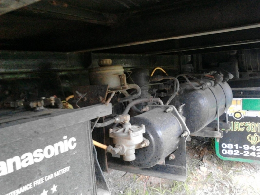 รถฮีโน่ 6 ล้อ หลังถนน FF3H  195 แรงม้า. ปี 38   สนใจติดต่อ  081 - 6079515