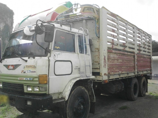 รถฮีโน่ 10 ล้อ หลังถนน FL187   178 แรงม้า. ปี 34   สนใจติดต่อ  081 - 6079515