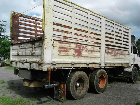 รถฮีโน่ 10 ล้อ หลังถนน FL187   178 แรงม้า. ปี 34   สนใจติดต่อ  081 - 6079515