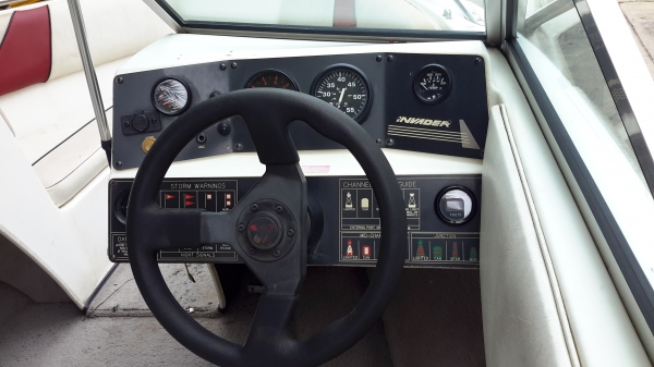 ขายเรือ INVADER15.5ฟุตเครื่องYamaha90เเรง