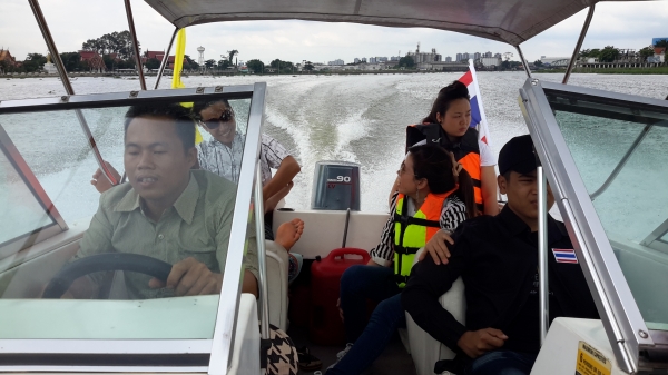 ขายเรือ INVADER15.5ฟุตเครื่องYamaha90เเรง