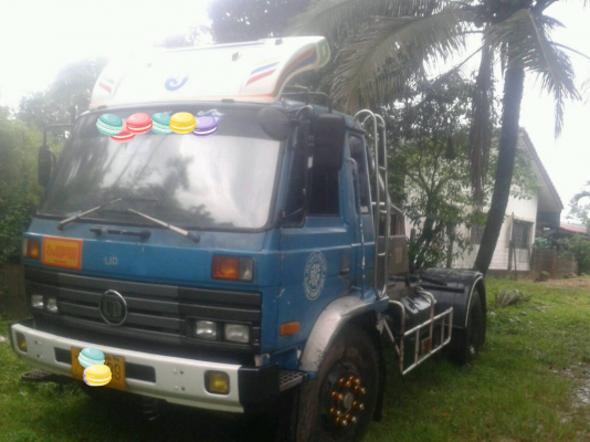 ขายรถบรรทุกหัวลาก 6 ล้อพร้อมหางก้างปลา 2 เพลา ราคา 600000