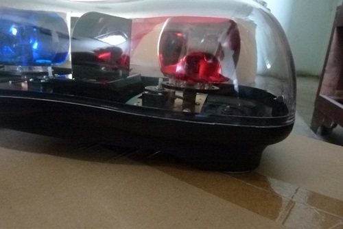 ไฟหมุน แคปซูน ฝาครอบ แบบใส  ฐานแม่เหล็ก 3800 บาท.-   พร้อมส่ง ครับๆ