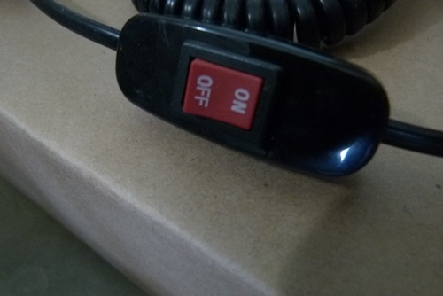 ไฟหมุน แคปซูน ฝาครอบ แบบใส  ฐานแม่เหล็ก 3800 บาท.-   พร้อมส่ง ครับๆ