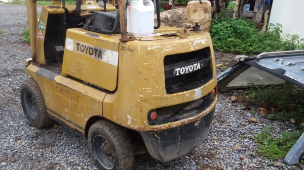 ขายโฟรเลฟเก่านอก1ตันโตต้า