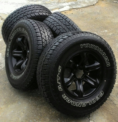 ขายล้อเล็บเหยี่ยว16แท้พร้อมยาง A/T 265/70/16 สวยๆ ขายล้อเล็บเหยี่ยว16แท้พร้อมยาง A/T 265/70/16 สวยๆ