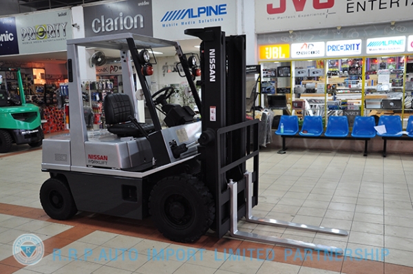 ขายรถโฟล์คลิฟท์มือสอง NISSAN รุ่น PH02 ราคา155,000 บาทนำเข้าจากประเทศญี่ปุ่น 100\% ไม่เคยใช้งานในประเทศไทย