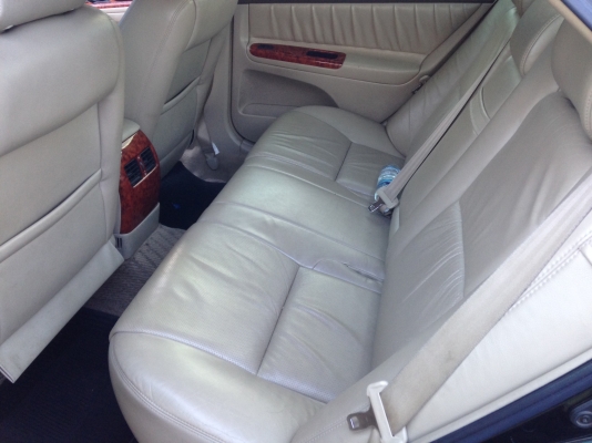 คัมรี รุ่นไฟท้ายชมพูแล้ว หล่อๆ