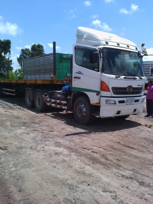 หัวลาก 320  แรง พร้อมหาง 3 เพลา  ราคา  1,450,000  บาท