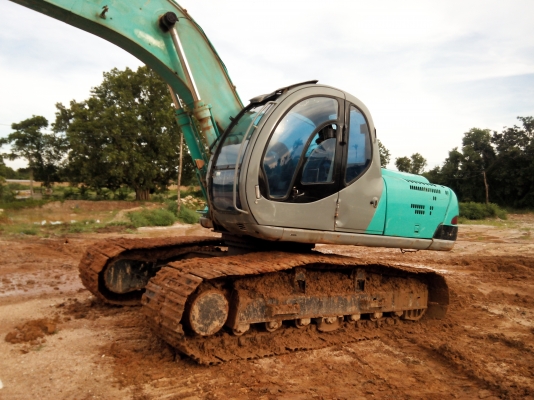 ขายรถแบคโฮ KOBELCO SK200-Vธรรมดา เอกสารอินวอย ราคา 750000