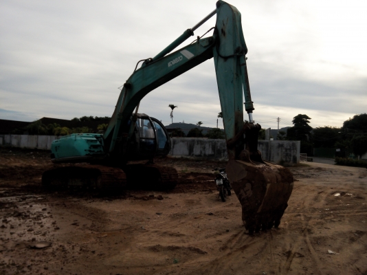 ขายรถแบคโฮ KOBELCO SK200-Vธรรมดา เอกสารอินวอย ราคา 750000