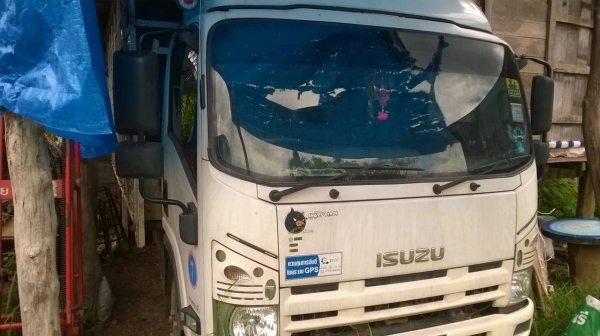 ขาย 6 ล้อ ISUZU NQR 175 ปี 53 ยาว 5.50 เมตร ออกห้างมือเดียวป้ายแดง เพิ่งจ่ายงวดหมดครับ สภาพสวยเดิม เครื่องดี คัสซีสวยตลอดเส้น ทะเบียนพร้อมโอนครับ