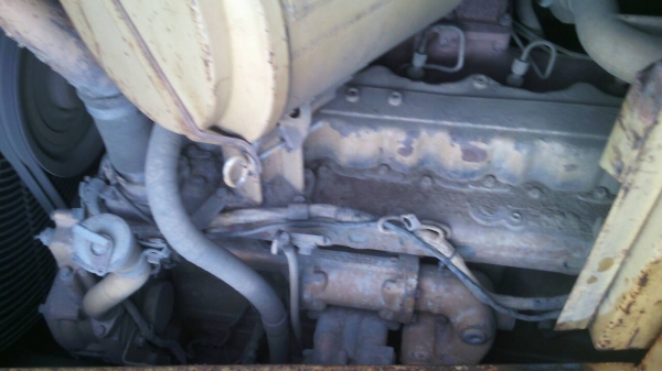 ขายด่วนรถแทร็กเตอรD6Hชีลีทูตีนเป็ดรถมีเล่มทะเบืยนรถสวยเดิม