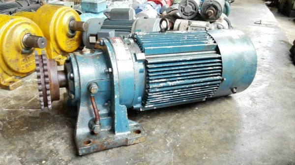 Sale>>มอเตอร์เกียร์ Sumitomo Cyclo Drive 7.5 HP. ไฟ 380 V. อัตราทด 1:11 วิ่งเงียบ โทร 089-2499-123 นครปฐม