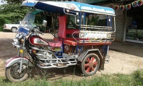 ขาย 3 ล้อ เครื่อง 125 ซีซี ห้างอธิพงษ์มอเตอร์ สภาพสวยเดิมพร้อมใช้ เอกสารทะเบียนพร้อมครับ ขาย 3 ล้อ เครื่อง 125 ซีซี ห้างอธิพงษ์มอเตอร์ สภาพสวยเดิมพร้อมใช้ เอกสารทะเบียนพร้อมครับ