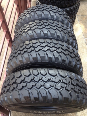 ยาง Mud Maxxis 265 75 16 ปี10 1คู่ สิ้นปี09 1คู่ ดอกคมๆ แทบไม่ได้ใช้ ไม่มีแตกลายงา ลงพื้นจริงปี12 ยาง Mud Maxxis 265 75 16 ปี10 1คู่ สิ้นปี09 1คู่ ดอกคมๆ แทบไม่ได้ใช้ ไม่มีแตกลายงา ลงพื้นจริงปี12