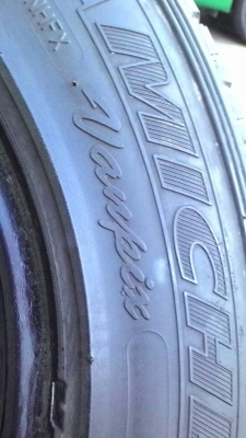 205/70R15 MICHELIN VANPIX มี 2 เส้น tel.081-427-3941 205/70R15 MICHELIN VANPIX มี 2 เส้น tel.081-427-3941