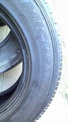 205/70R15 MICHELIN VANPIX มี 2 เส้น tel.081-427-3941 205/70R15 MICHELIN VANPIX มี 2 เส้น tel.081-427-3941
