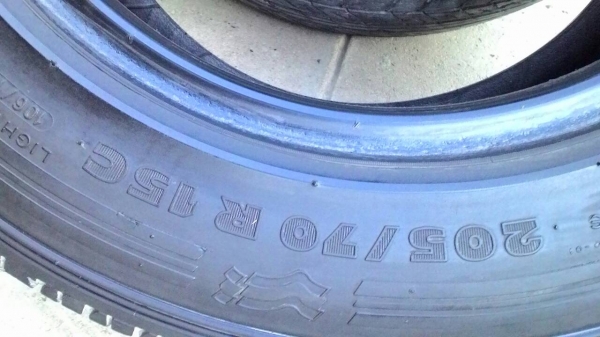 205/70R15 MICHELIN VANPIX มี 2 เส้น tel.081-427-3941 205/70R15 MICHELIN VANPIX มี 2 เส้น tel.081-427-3941