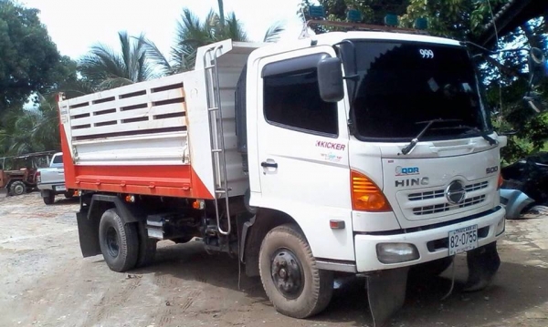 ขาย6ล้อดัมพ์ hino mega175 fc8j ปี55วิ่งน้อย 98000 แชชซีสีเดิม หัวเดิมใช้งานน้อย สภาพสวยออกมือเดียว พร้อมวิ่งลุยงาน เอกสารเล่มทะเบียนพร้อมโอน