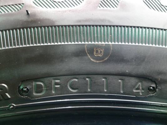 ขานยาง Bridgestone Ecopla 245/65R17 ยางสัปดาห์ที่11ปี14 ดอกยางหนาสดเท่ากันไม่มีปะ สวยๆ จำนวน 1 ชุด ขานยาง Bridgestone Ecopla 245/65R17 ยางสัปดาห์ที่11ปี14 ดอกยางหนาสดเท่ากันไม่มีปะ สวยๆ จำนวน 1 ชุด